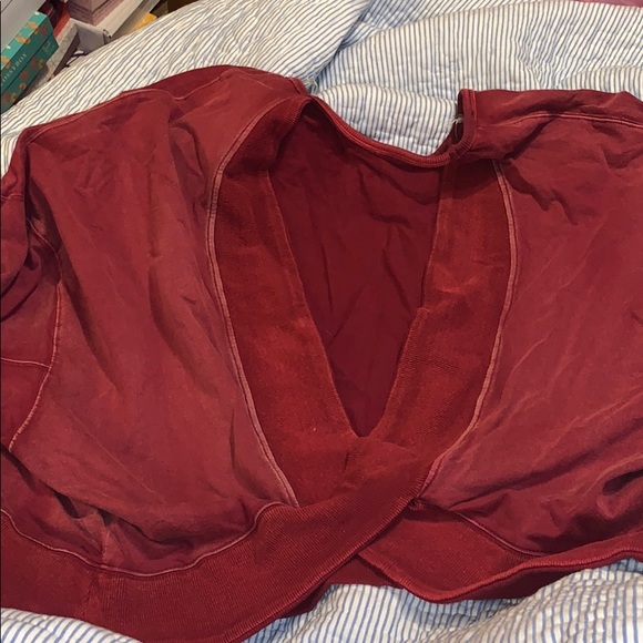 Entro distressed backless boxy crop sweatshirt - Picture 2 of 4